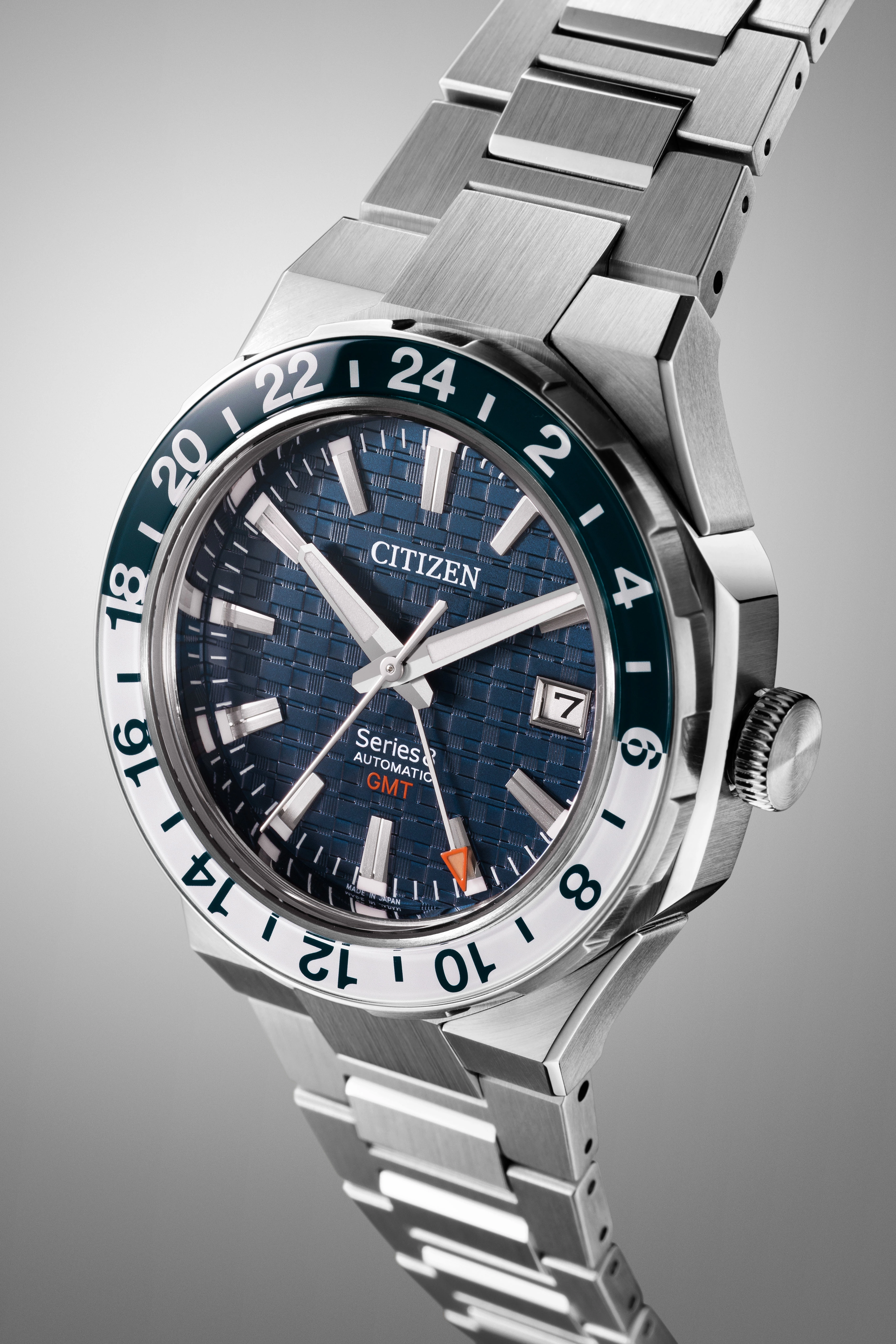Reloj Citizen Series 8 880 GMT azul