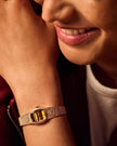 Reloj Bulova Goddess of Time ojo de tigre